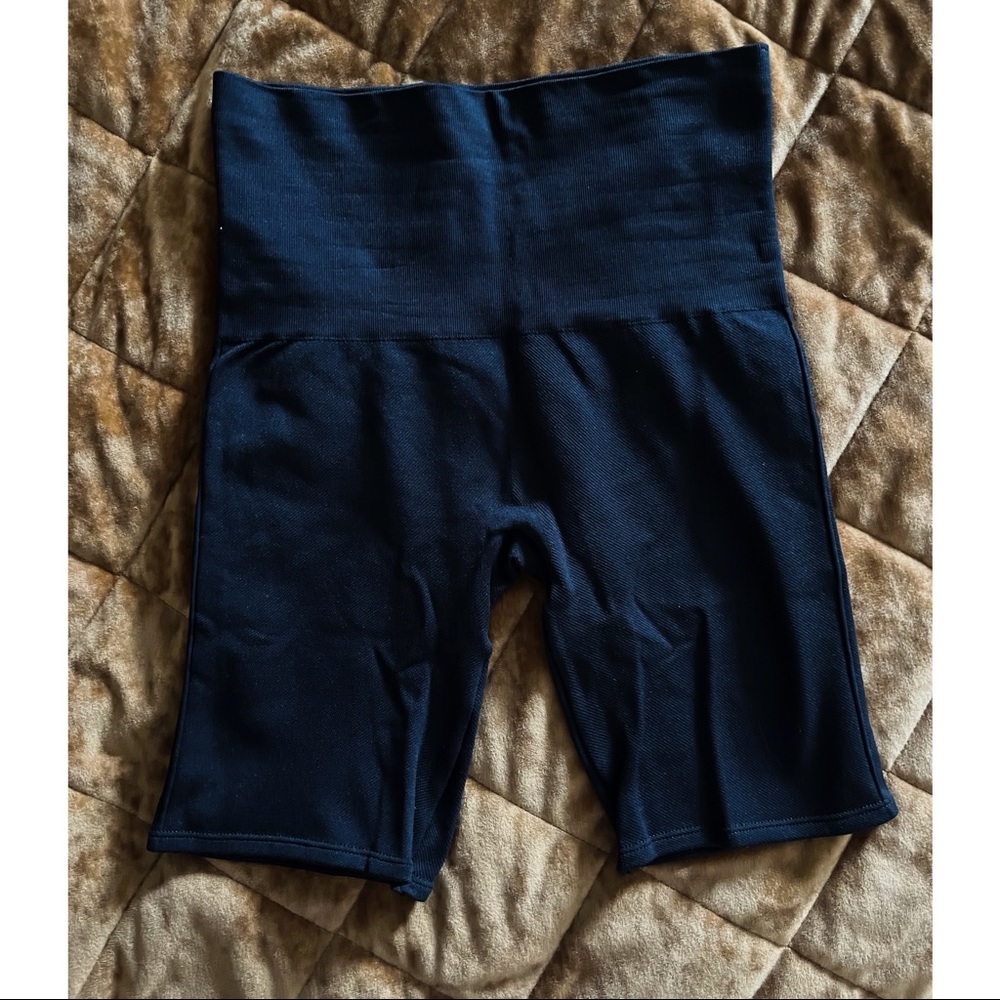 Spanx bike shorts NWOT